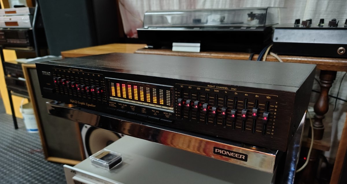 teac-eqa22